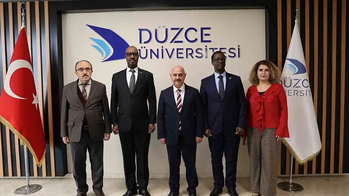 Ruanda Büyükelçisi Düzce Üniversitesi'nde