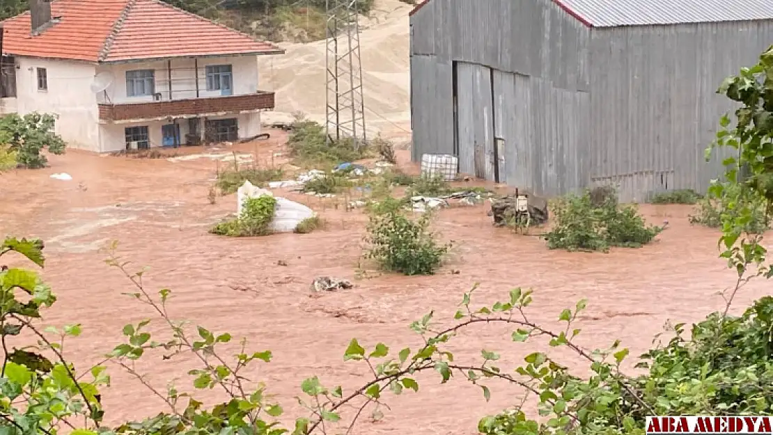 Sağanak kısa sürede etkili oldu