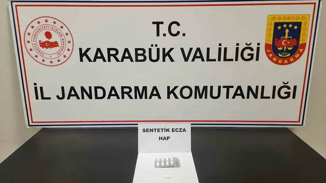 Şahsın üzerinde sentetik ecza hap ele geçirildi