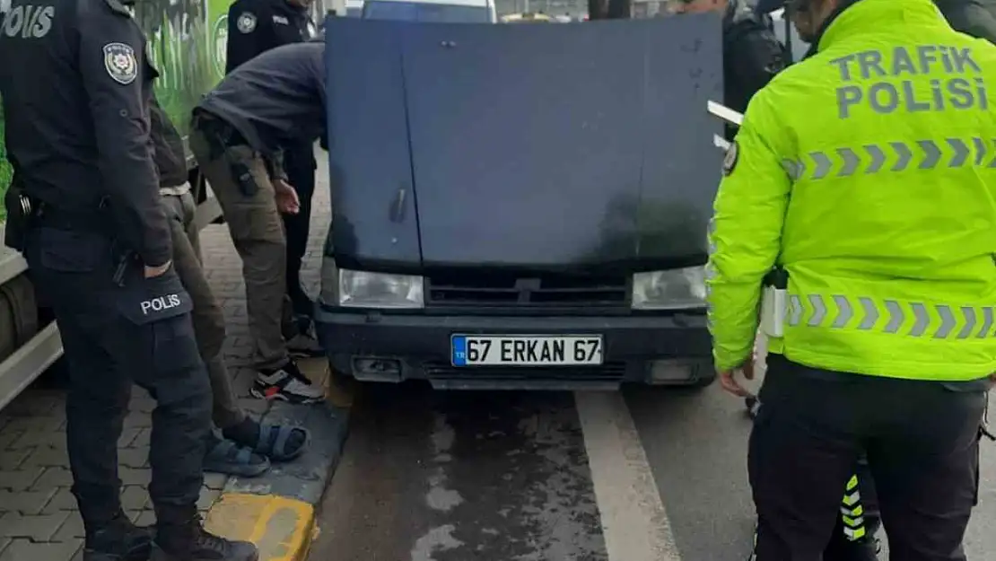 Sahte plakayla trafiğe çıktı 40 bin lira ceza yedi