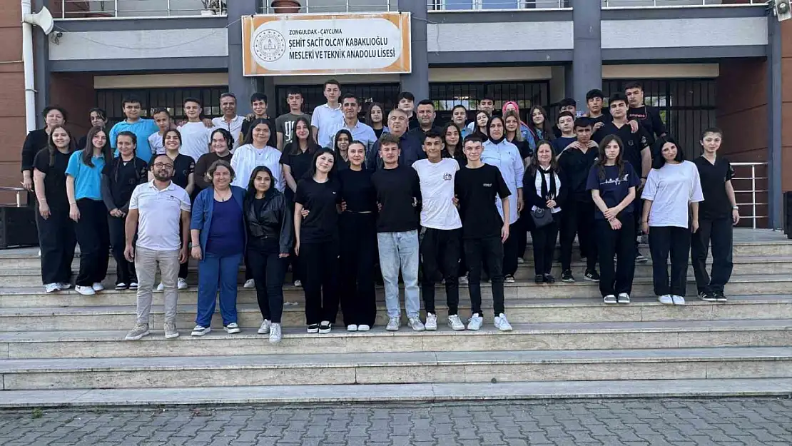 Şehit Sacit Olcay Kabaklıoğlu Tarım Lisesi'nde okul tanıtımı ve hayır yemeği düzenlendi