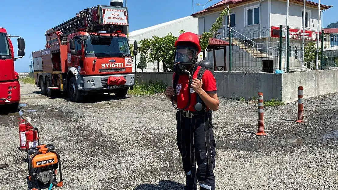 Staj gördüğü itfaiyede Avrupa Şampiyonası'na hazırlanıyor