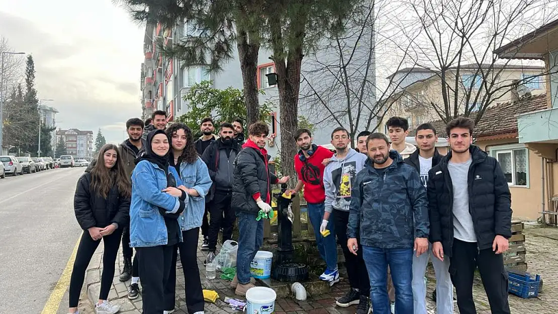 Su hayattır diyerek çeşme bakım ve temizliği yaptılar