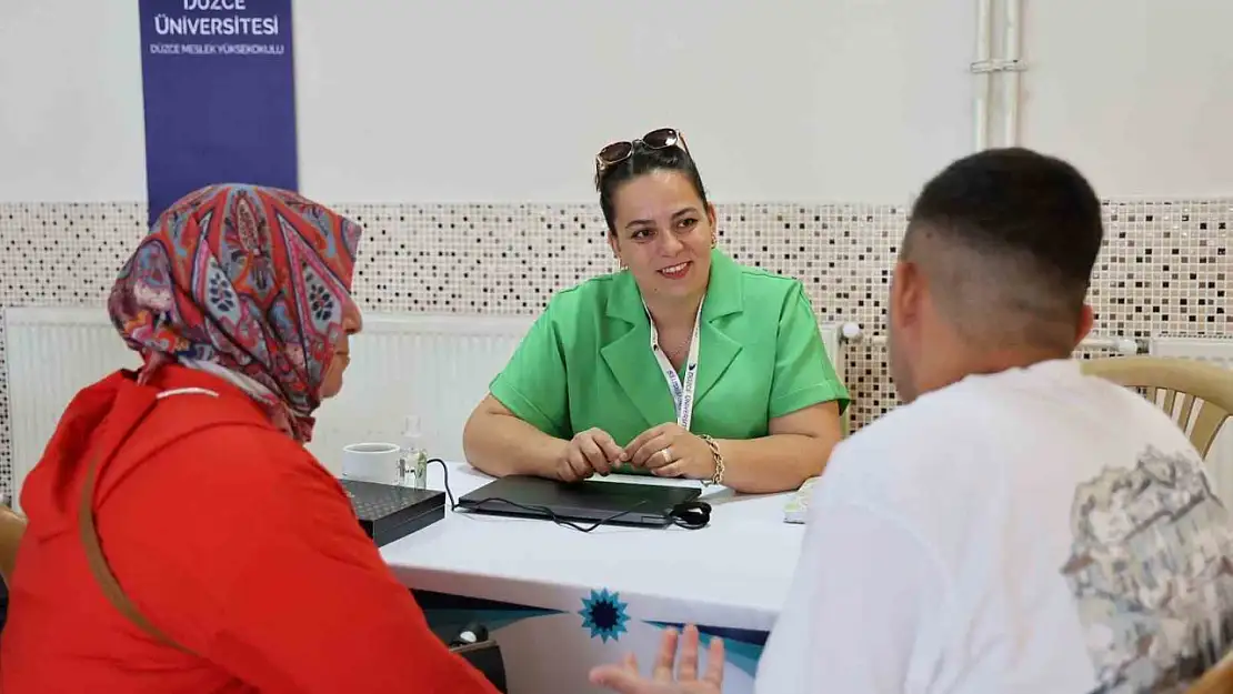 Tanıtım günleriyle aday öğrencilere tam destek