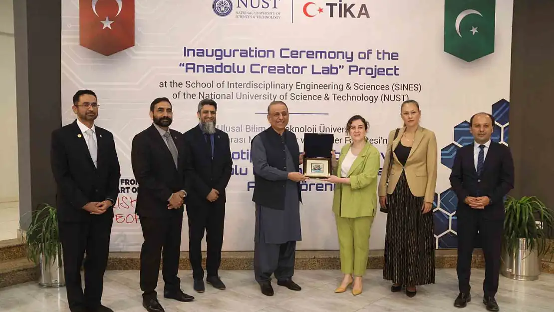 TİKA'dan Pakistan'da geleceğin mühendislerine teknolojik destek