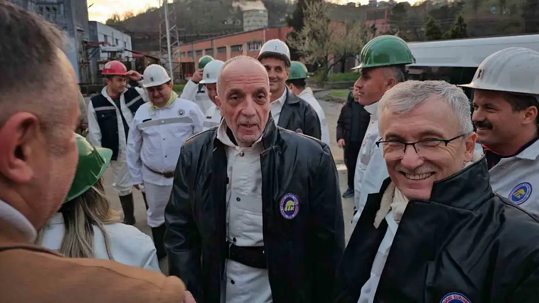 Madencilerle yerin 600 metre altında oruç açtı