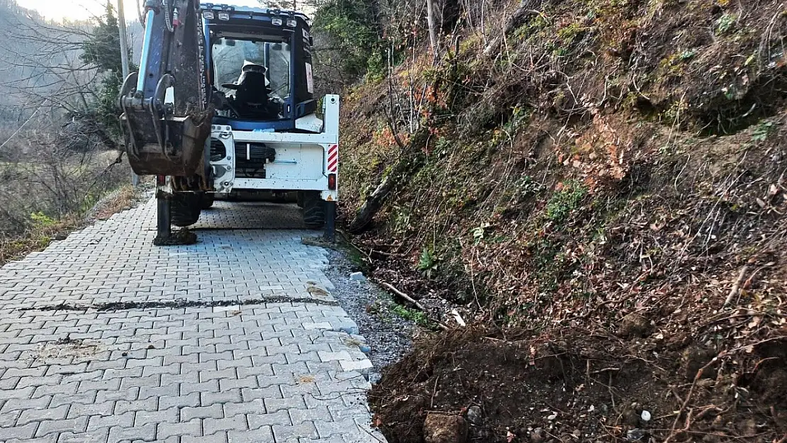 Uğur Köyü'nde alt yapı çalışmaları sürüyor