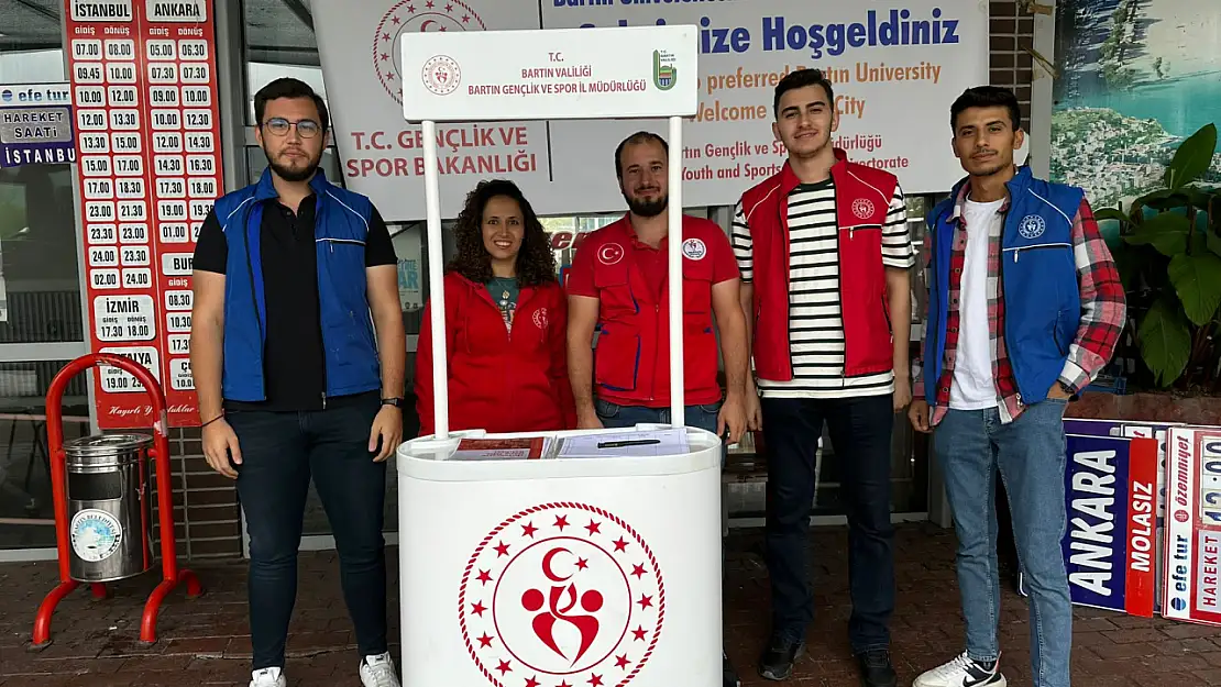 Üniversite öğrencileri Otogar 'da karşılandı