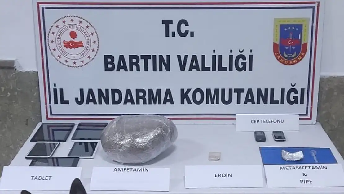 Uyuşturucu ile yakalandılar