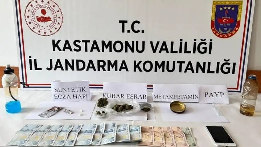 Uyuşturucuyla yakalanan 3 şüpheli gözaltına alındı