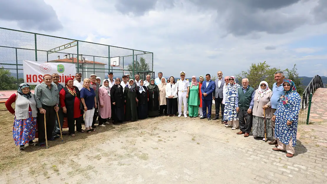 Vali Arslan şehit babalarıyla buluştu