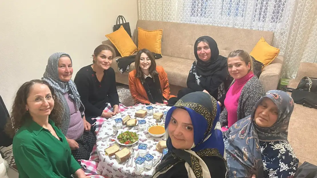 Vatandaşla iftar sofrasında buluştu