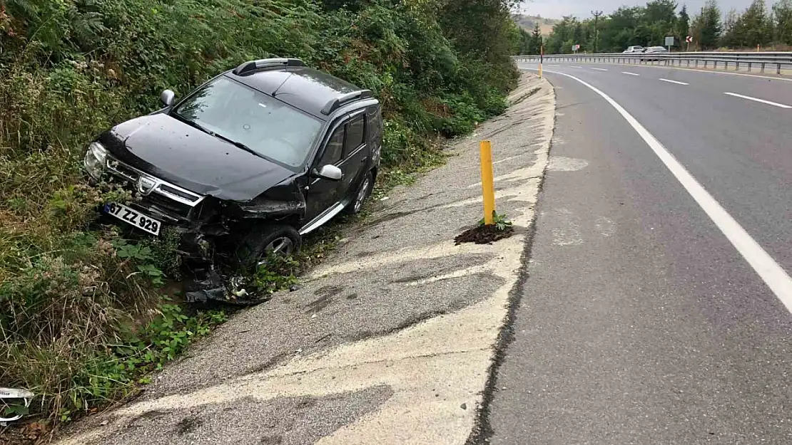 Yağmurda ıslanan yol kazaya neden oldu