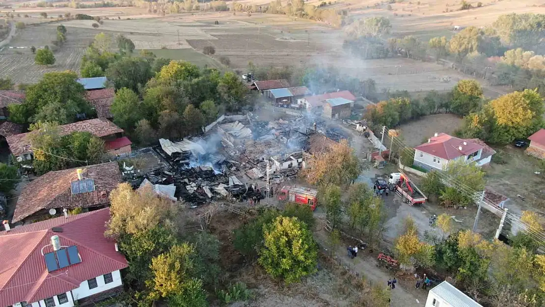 Yangın bölgesi havadan görüntülendi