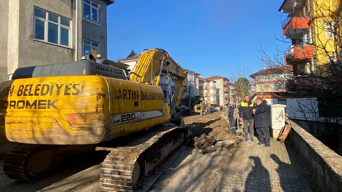 Yol düzenleme çalışmaları devam ediyor