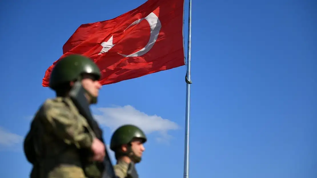 Yunanistan'dan Türkiye'ye gönderilmeye çalışılan 3 terörist sınırda yakalandı