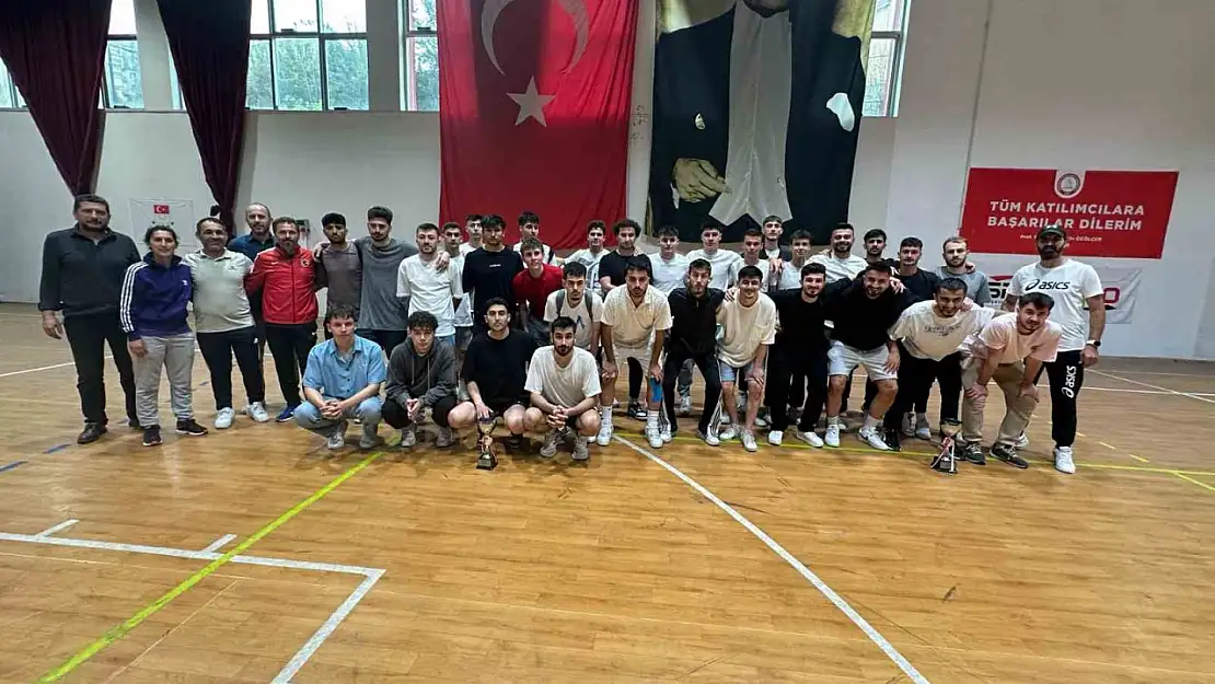 Salon Futbolu Bölgesel Lig Grup Müsabakaları sona erdi