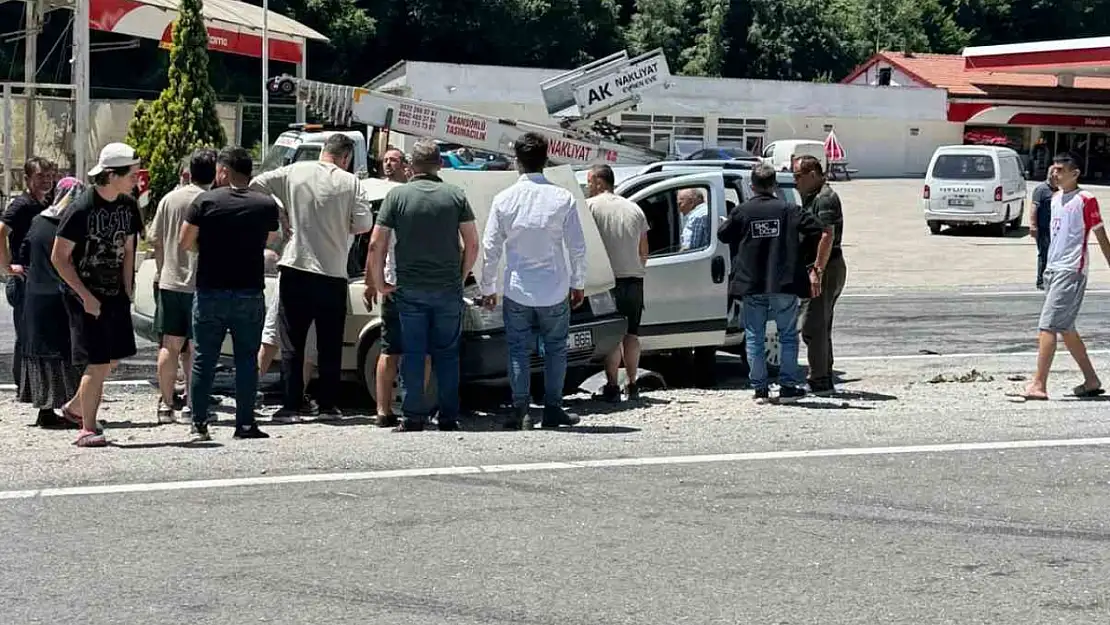 Zonguldak-Ankara yolunda kaza: 2 yaralı