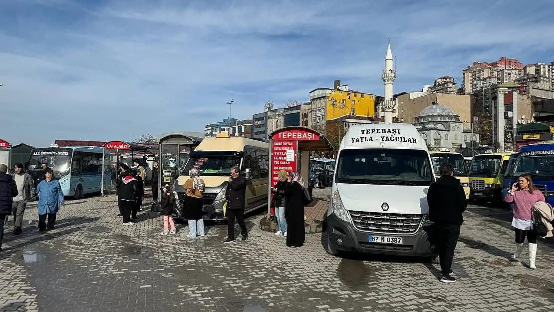 Zonguldak Belediyesi'nin rüsum ücretlerine yaptığı zam esnafa kontak kapattırdı