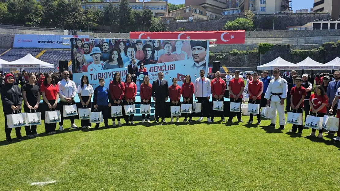 Zonguldak'ta 19 Mayıs coşkusu yaşandı