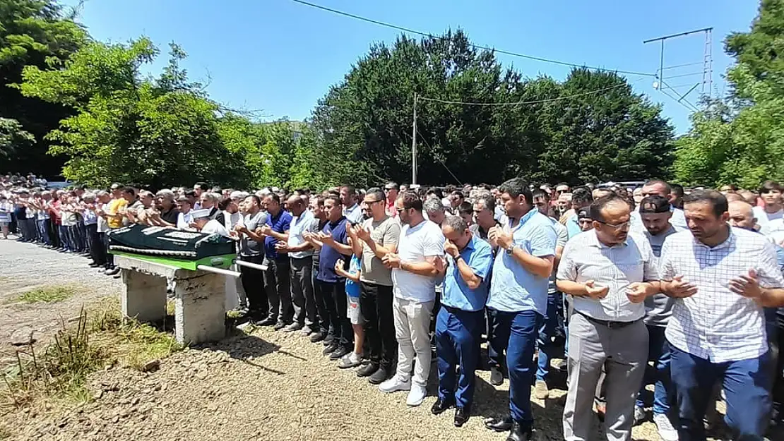 Zonguldak'ta denizde boğulan tır şoförü toprağa verildi