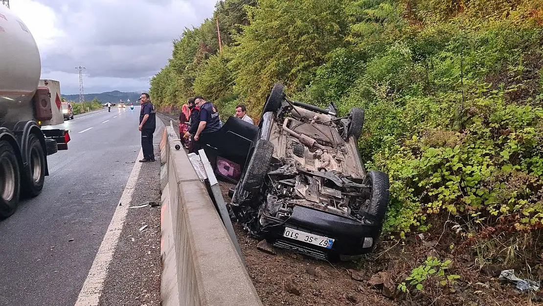 Bariyere çarparak takla attı: 6 yaralı