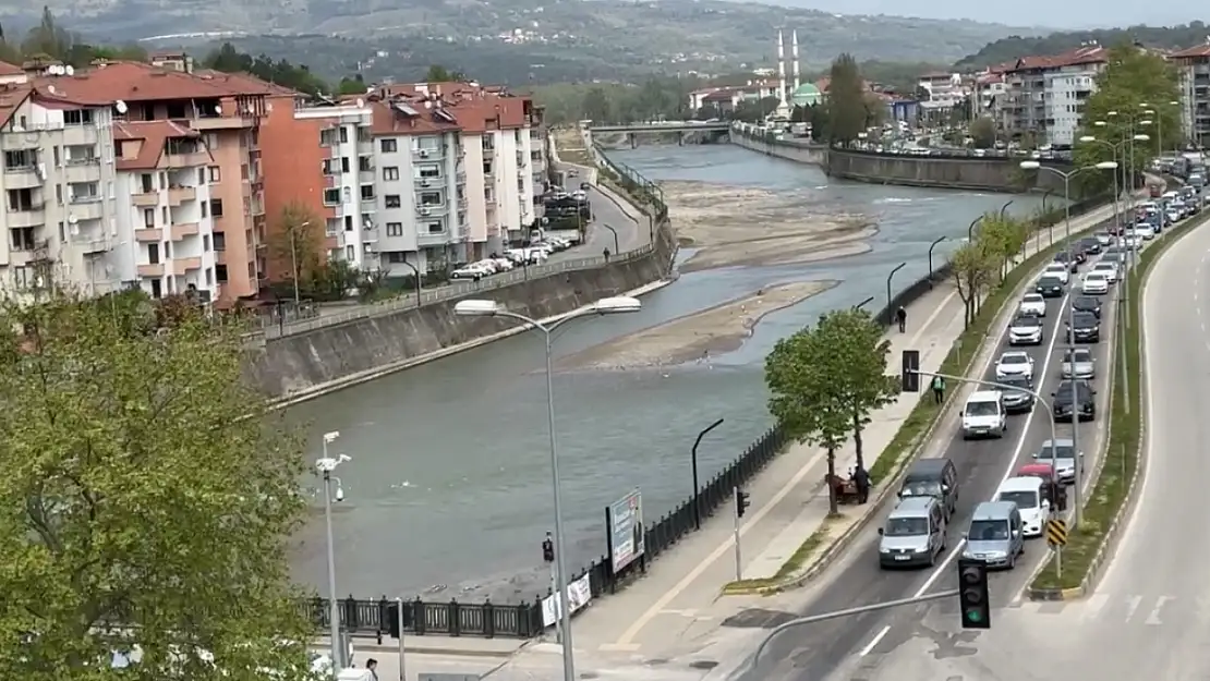 Zonguldak'ta Ramazan Bayramı'nın son gününde trafik yoğunluğu