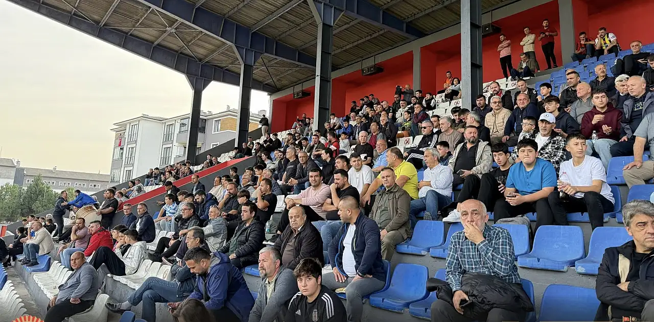 10 kişi kalan Bartınspor skoru koruyamadı