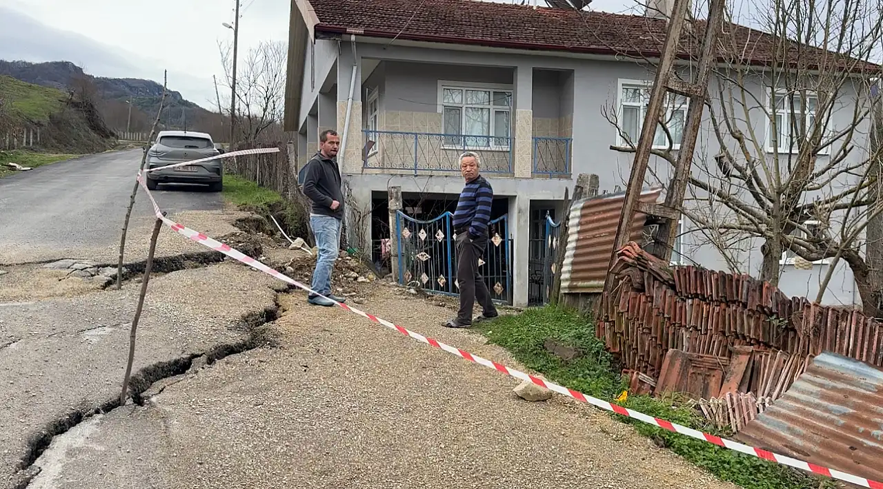 Köyde heyelan korkusu