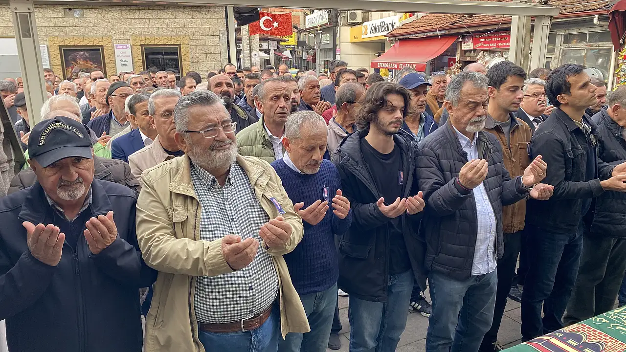 Cengiz Çubukçuoğlu Son Yolculuğuna Uğurlandı.