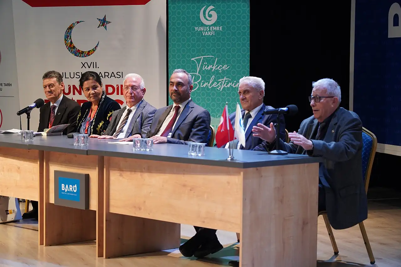 Rektör Akkaya'dan 'Ortak Türk Alfabesi' vurgusu