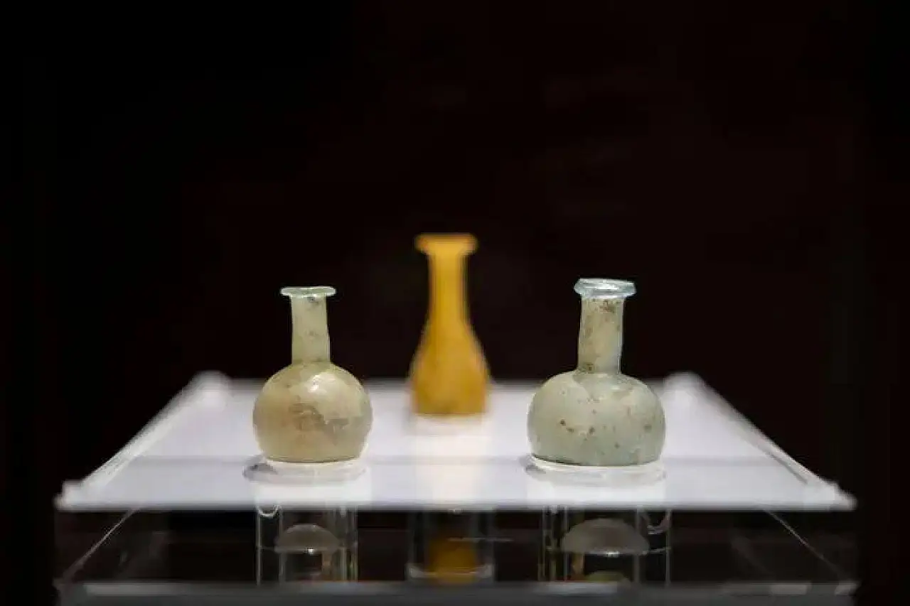 Antik Dönemin Şeffaf Yüzleri: Camlar