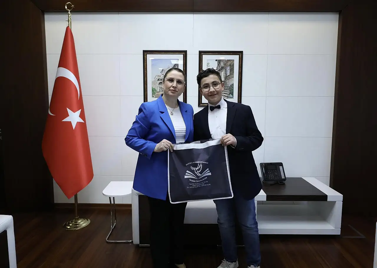 Kitapseverlerden Vali Arslan'a ziyaret