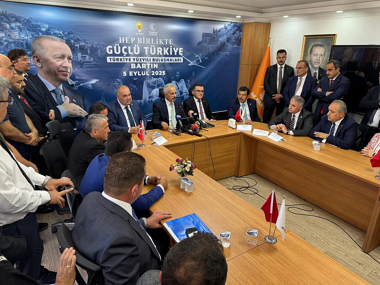 Bartın'da ulaşım ve haberleşmeye 37,1 milyar
