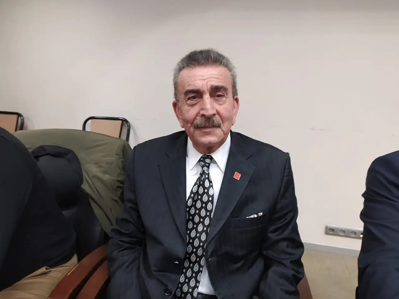 Harun Özek anıldı, Mehmet Ali Gözler göreve başladı