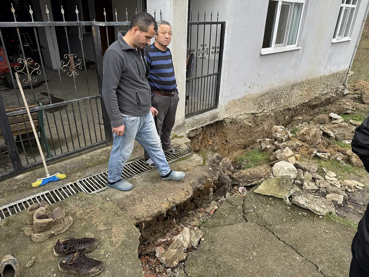 Köyde heyelan korkusu