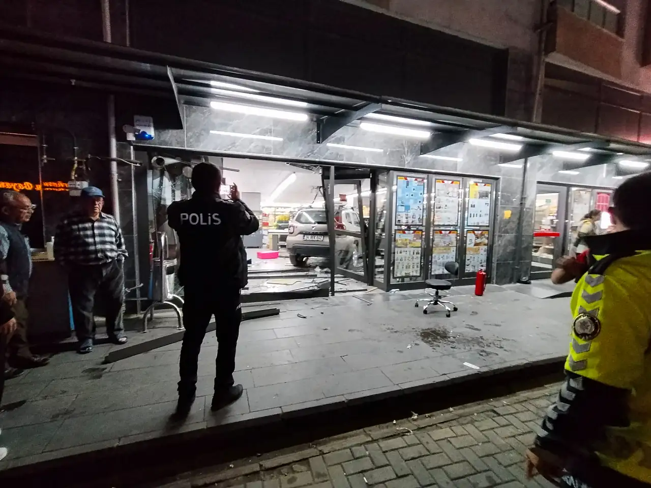 Duyan oraya koştu