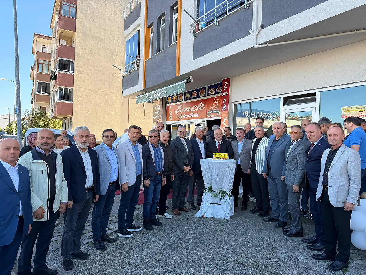 Zeynep Erenler Koyun Diş Kliniği Hizmete Açıldı