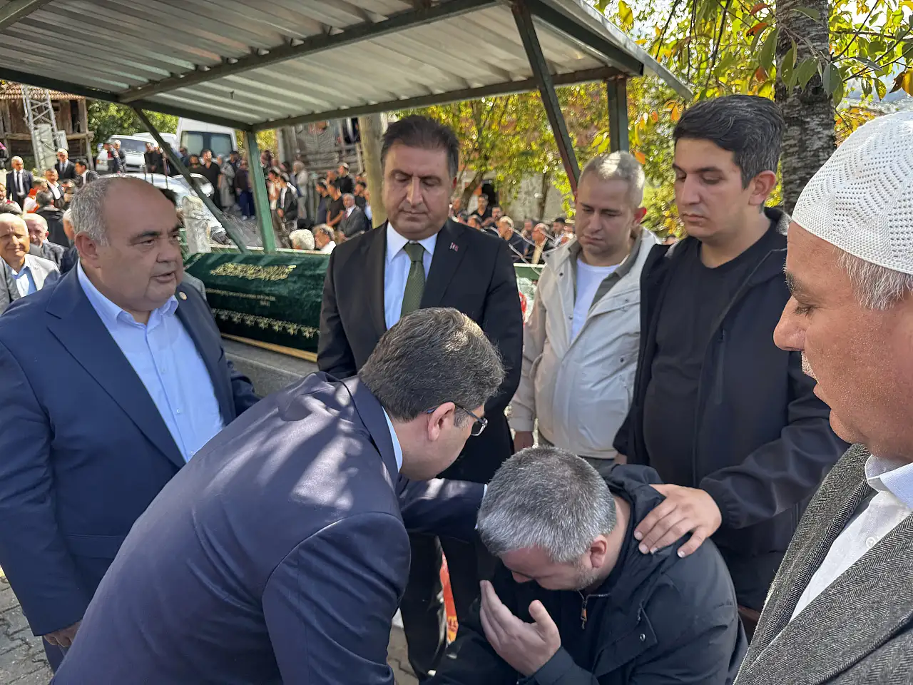 Minik Sare dualarla ahirete uğurlandı