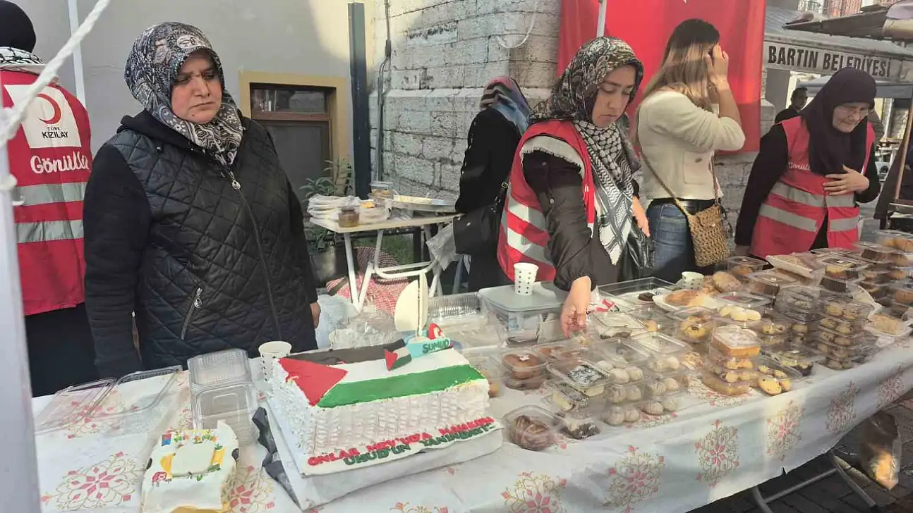 Filistin temalı pasta 6 bin TL'ye satıldı