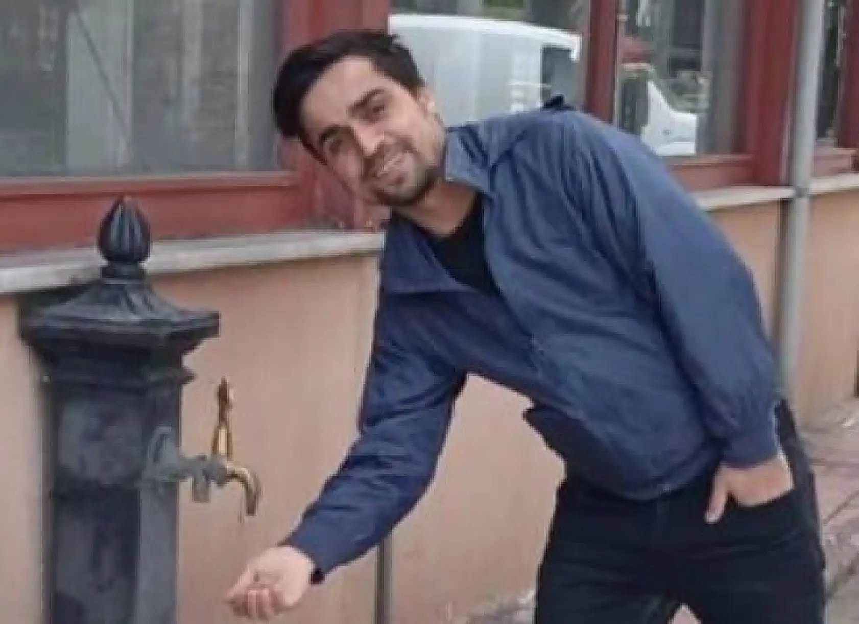 Ölüme Atlamış
