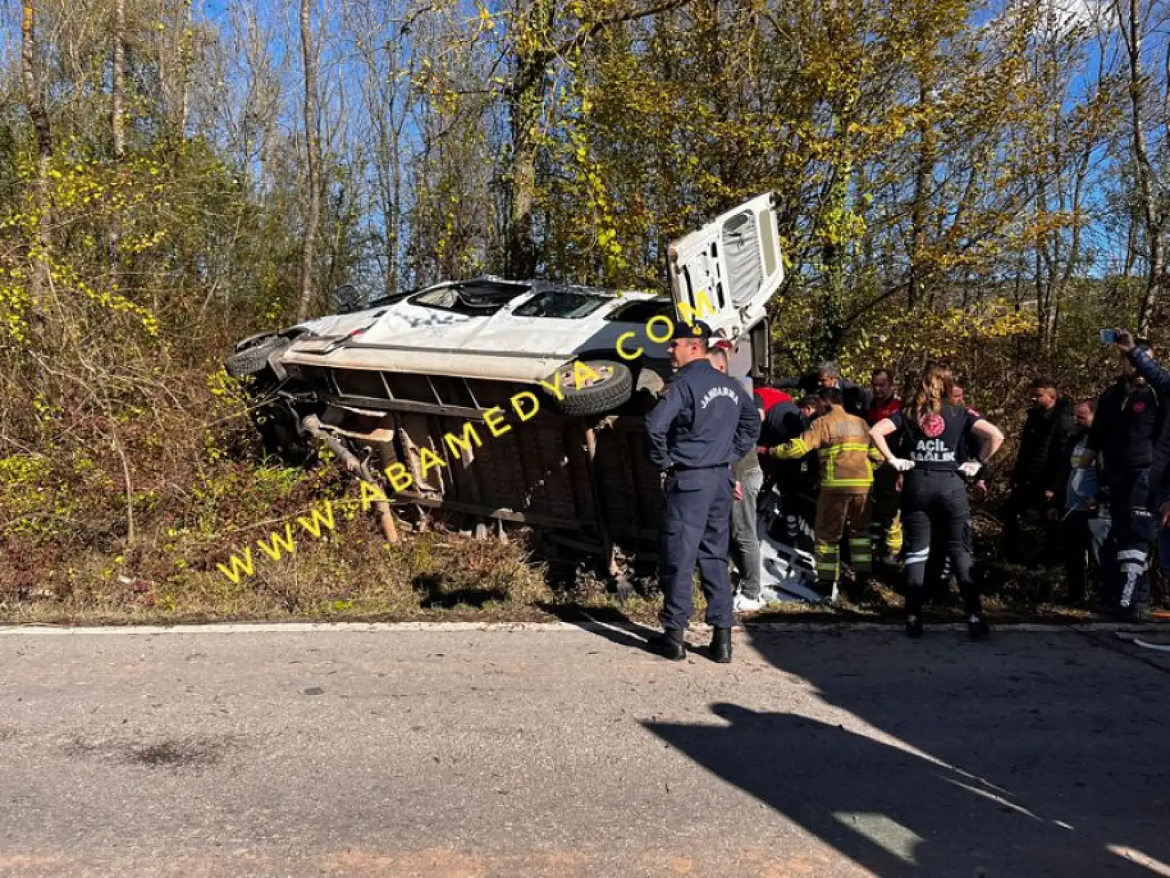 Yolcu minibüsü Kaza yaptı