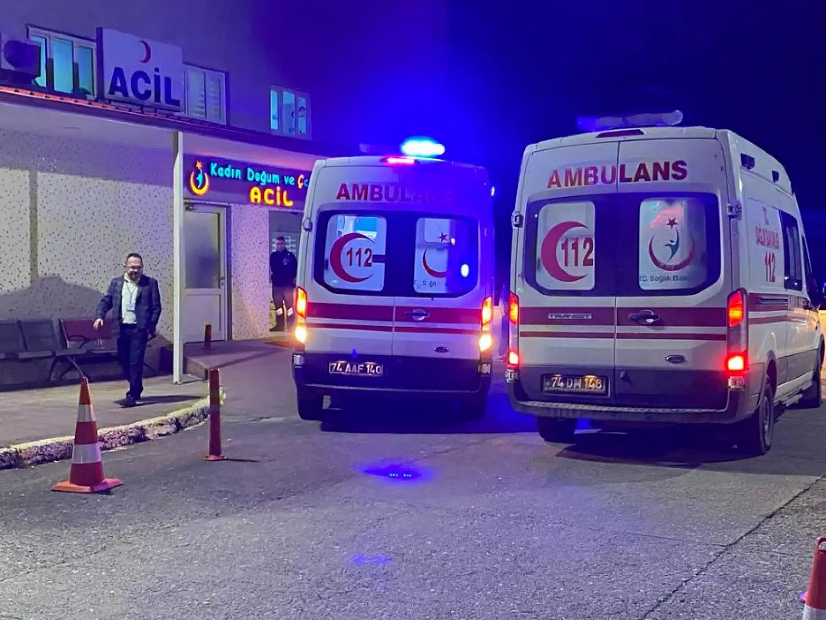 19 öğrenci hastaneye kaldırıldı