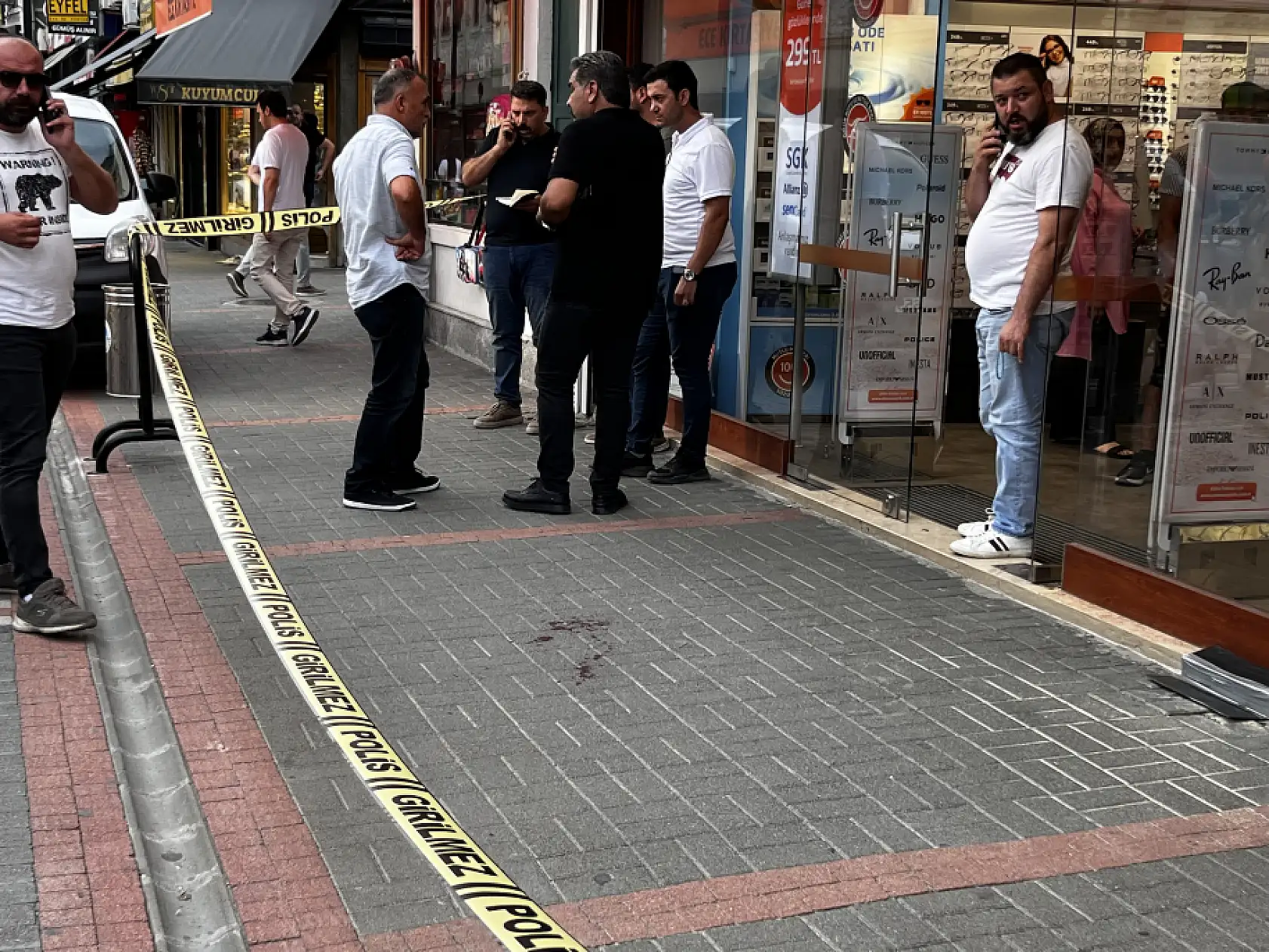 Caddede korkunç anlar