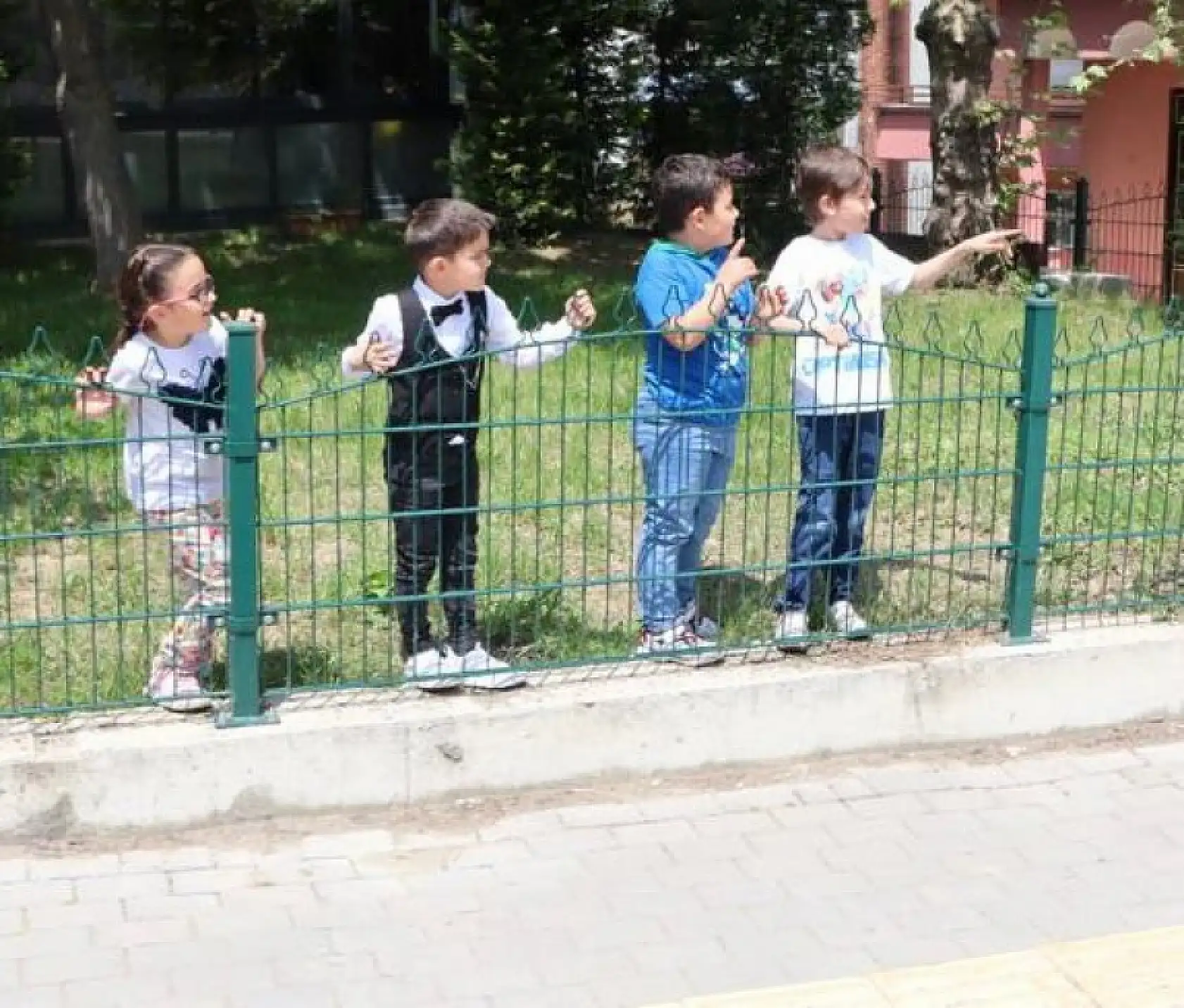 MHP Konvoyu Yoğun İlgi