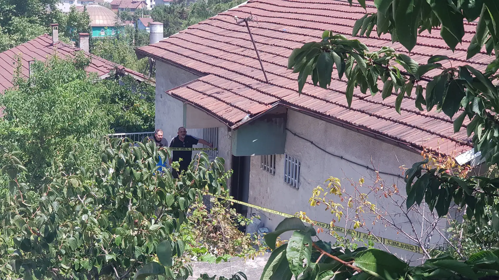 Küçük çocuk feci şekilde can verdi