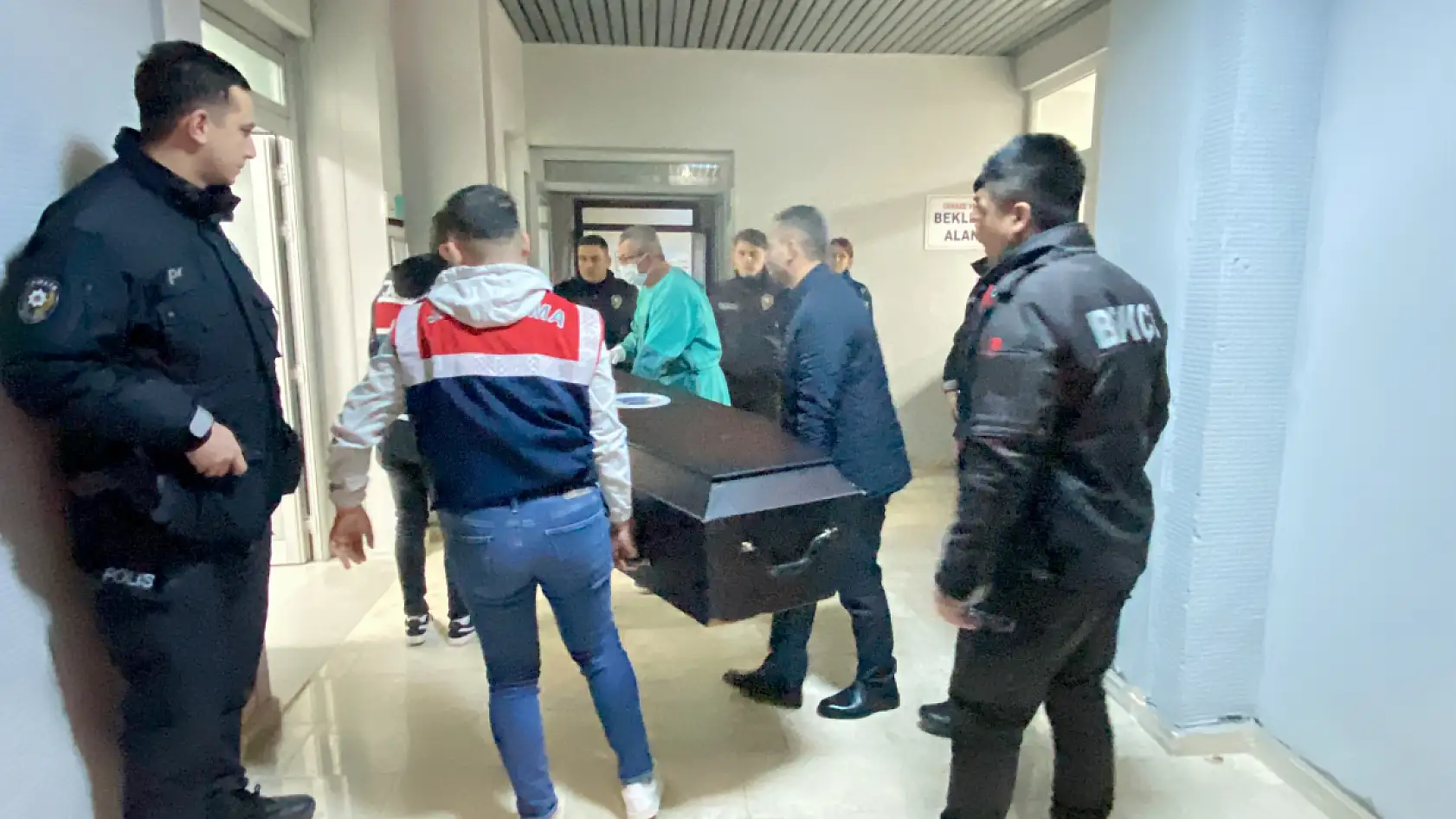 11 el ateş ederek öldürdü