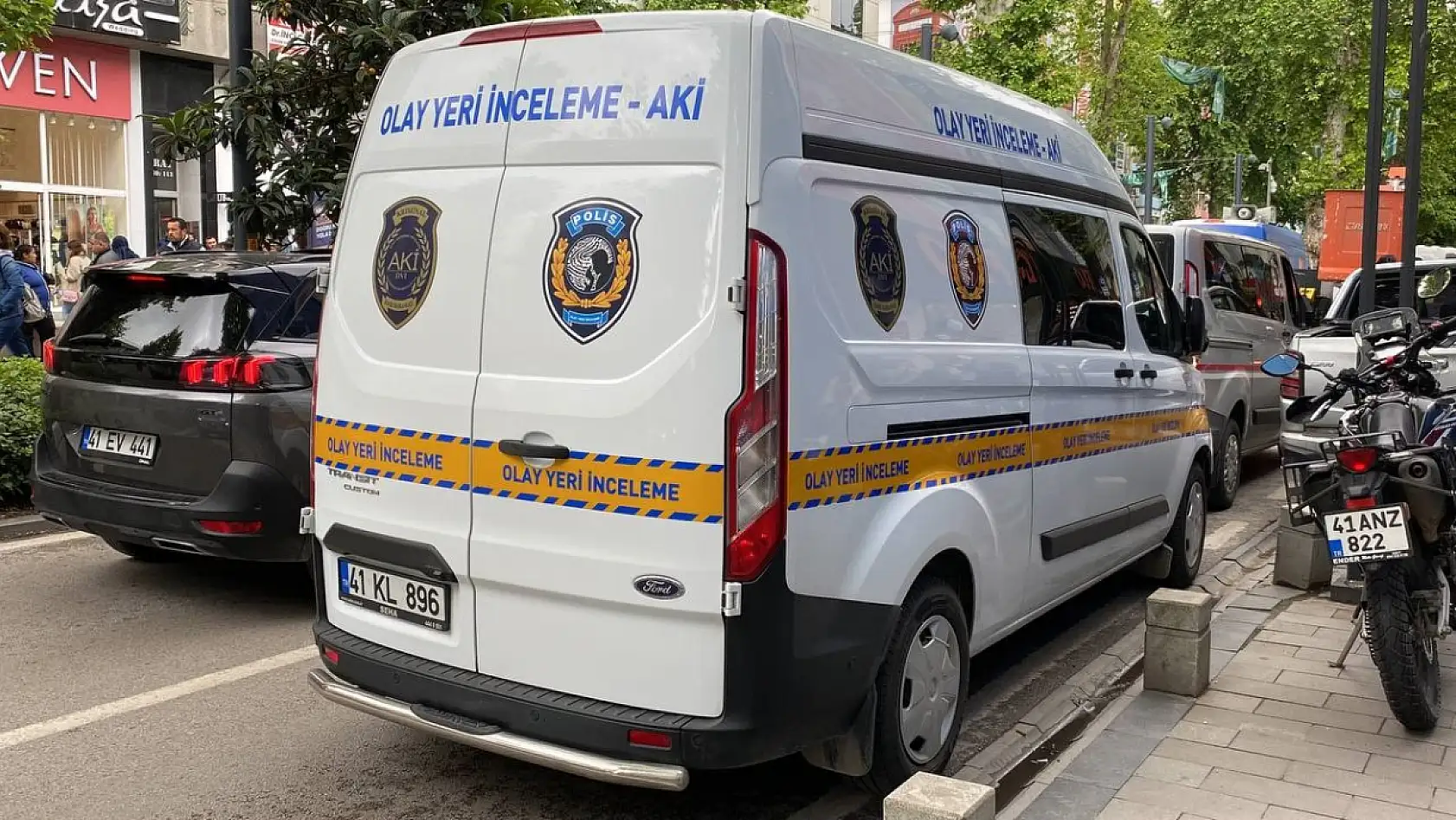 Su basan dairede ölü bulundu