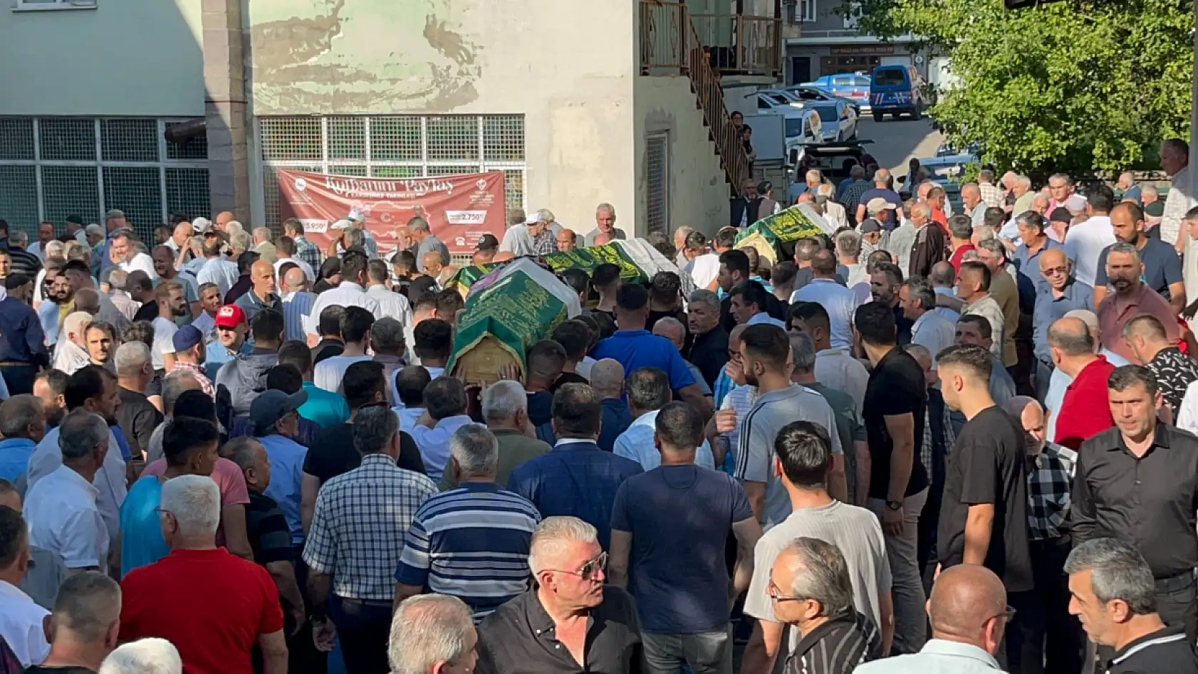 Bu acıya yürek dayanmaz