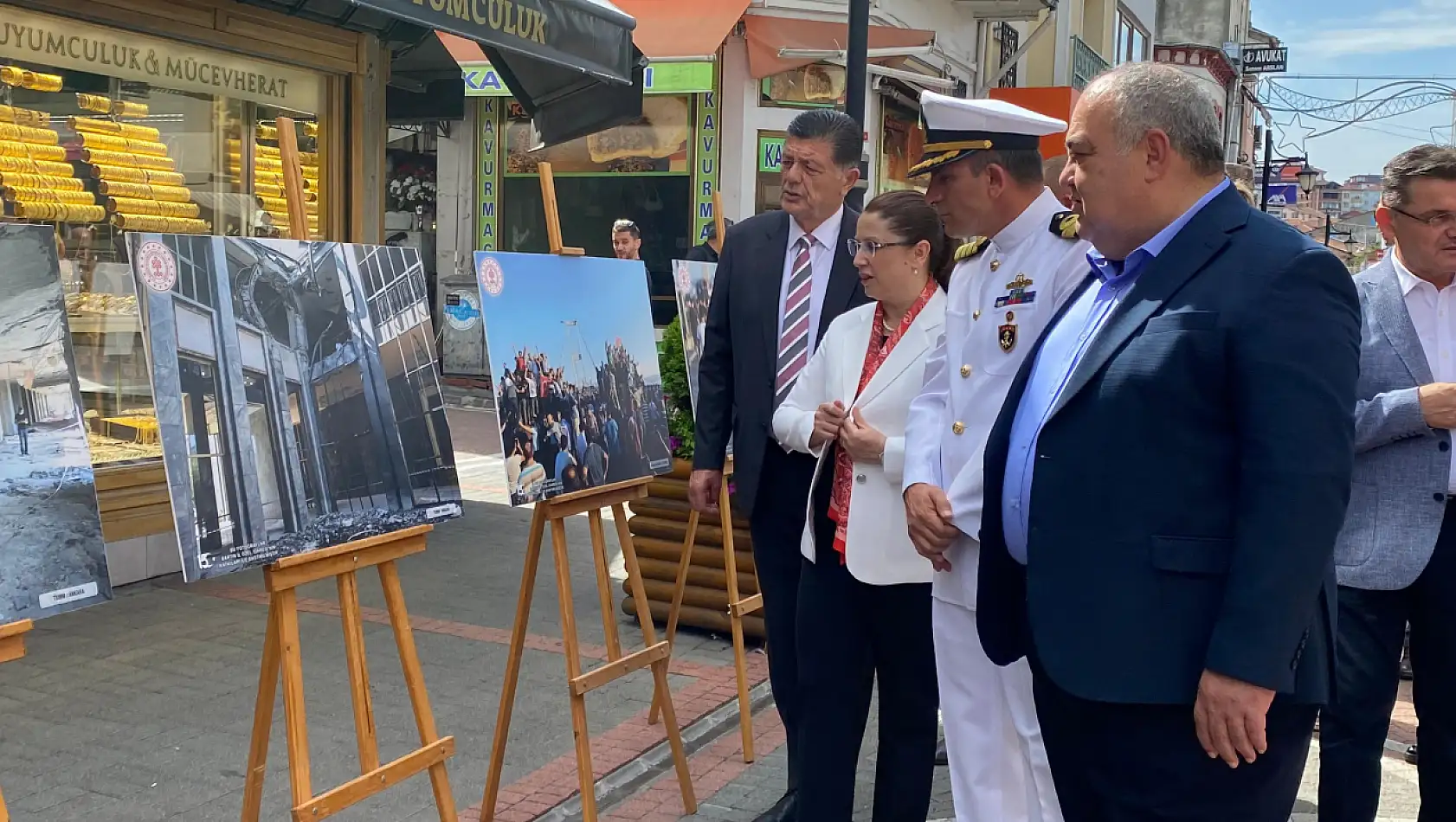 15 Temmuz foroğraf sergisi açıldı